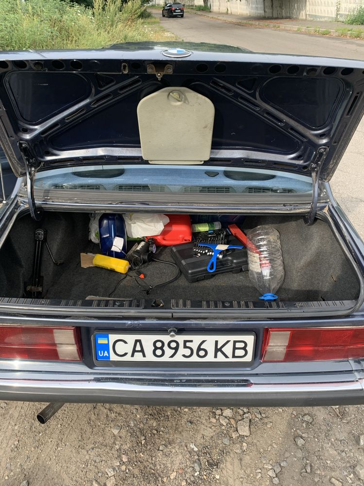 Продам BMW e30, 318i 1986