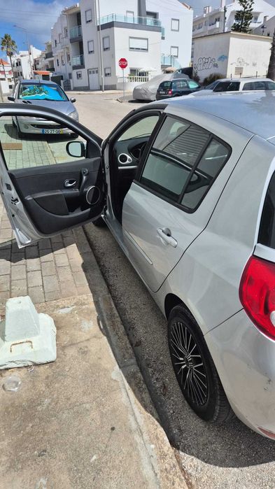 Clio cinzento 2011