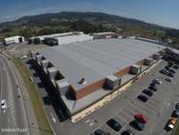 Loja para Alugar – 260 m² no Open Center, Adães