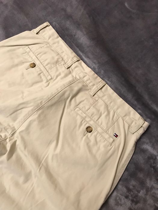 Бежеві чіноси Tommy Hilfiger 32/30 — класичний крій