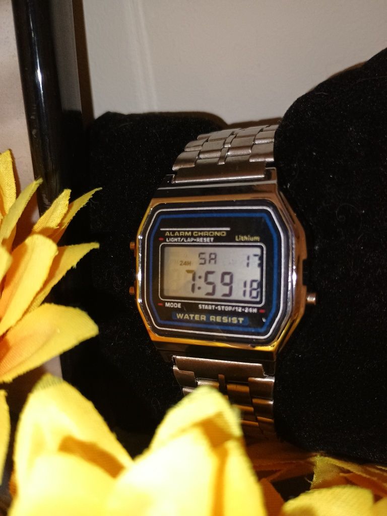 Zegarek Vintage Retro Led elektroniczny LED z datownikiem