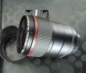 Lente Canon EF 35mm f/1.4 L II USM em excelente estado, com extras