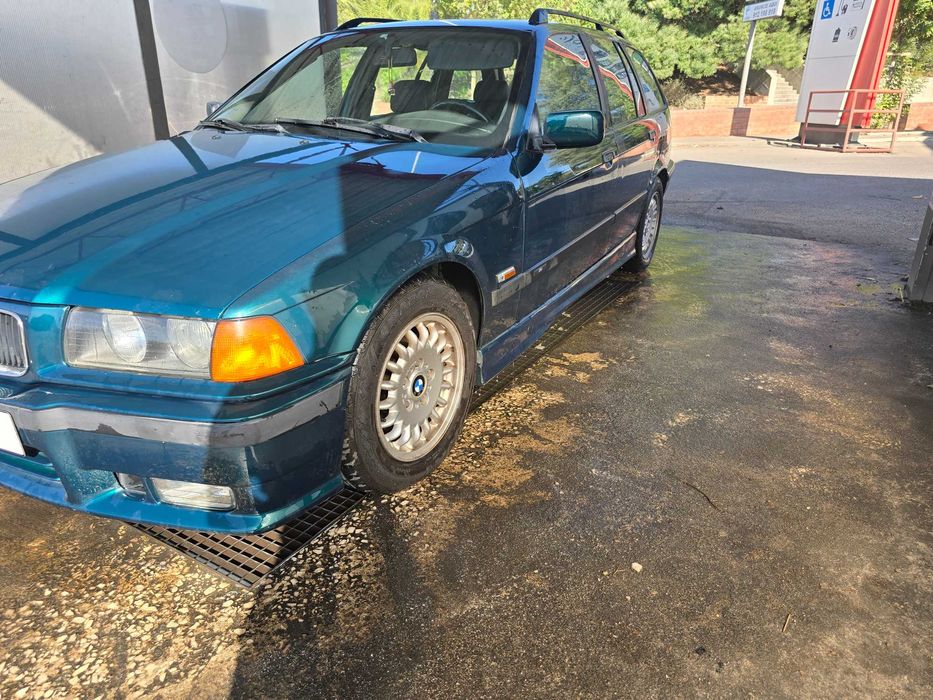 Vendo bmw 318tds touring