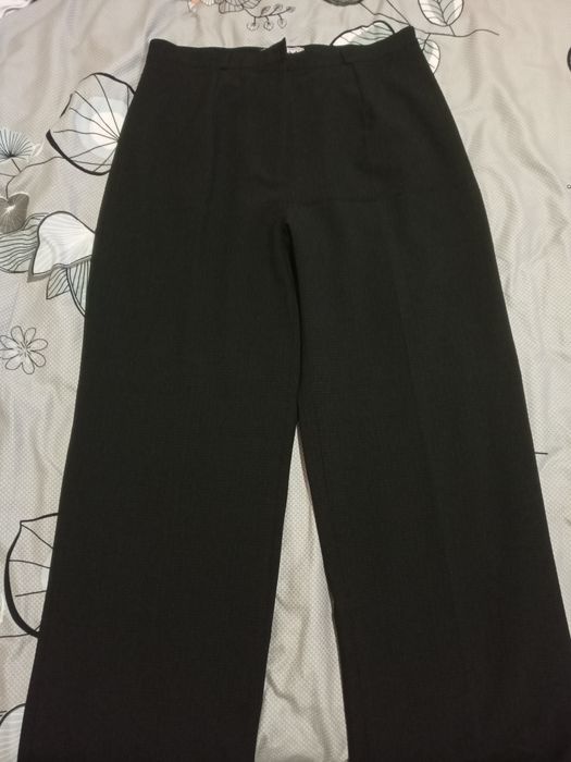 Продам брюки жіночі класичні