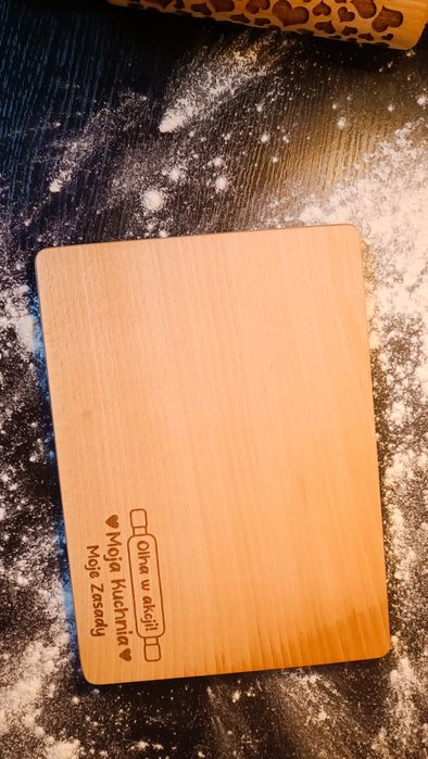 Deska do Krojenia Bukowa z Grawerem – Unikalny Prezent, 45 PLN!