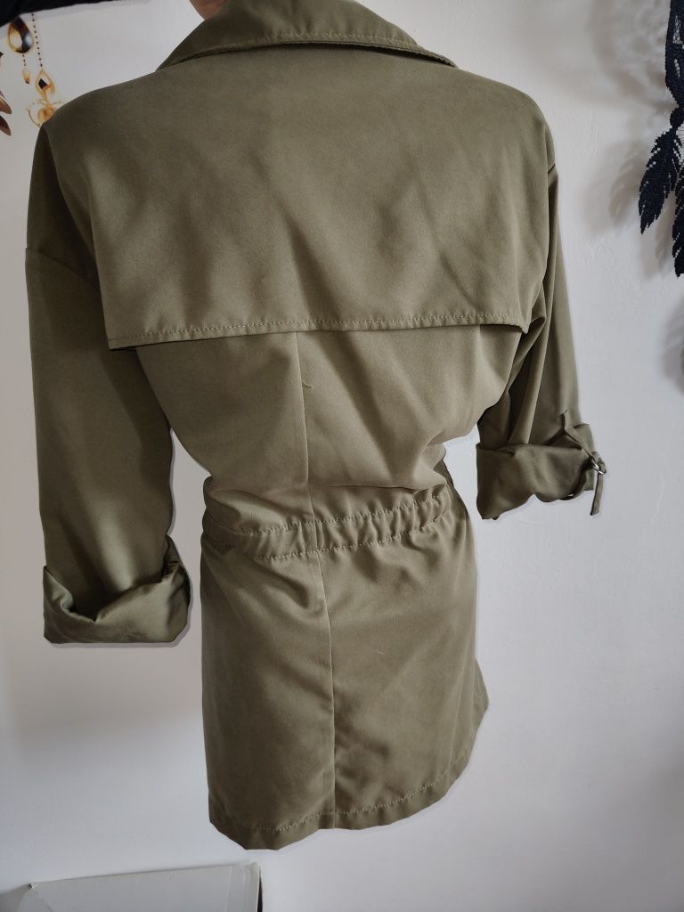 Markowy trencz kurtka parka wiosna lato rS Stradivarius khaki oliwkowa