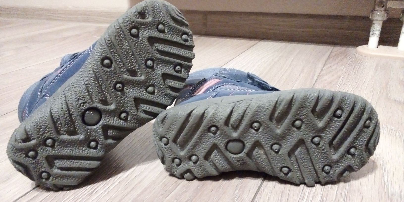 Super fit kozaczki buciki zimowe r. 25