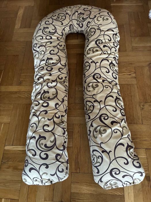 Подушка для вагітних.