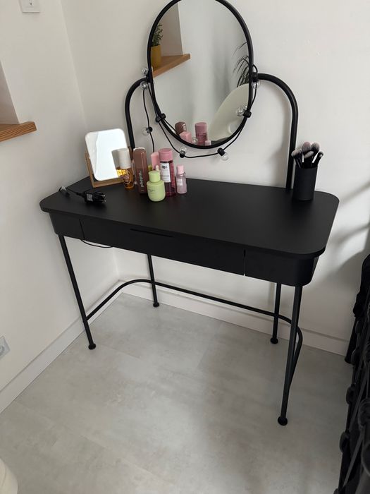 IKEA czarna toaletka