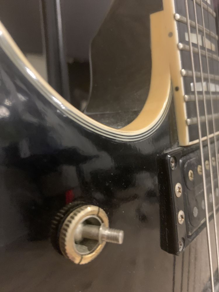 Gitara Yamaha SG 1000