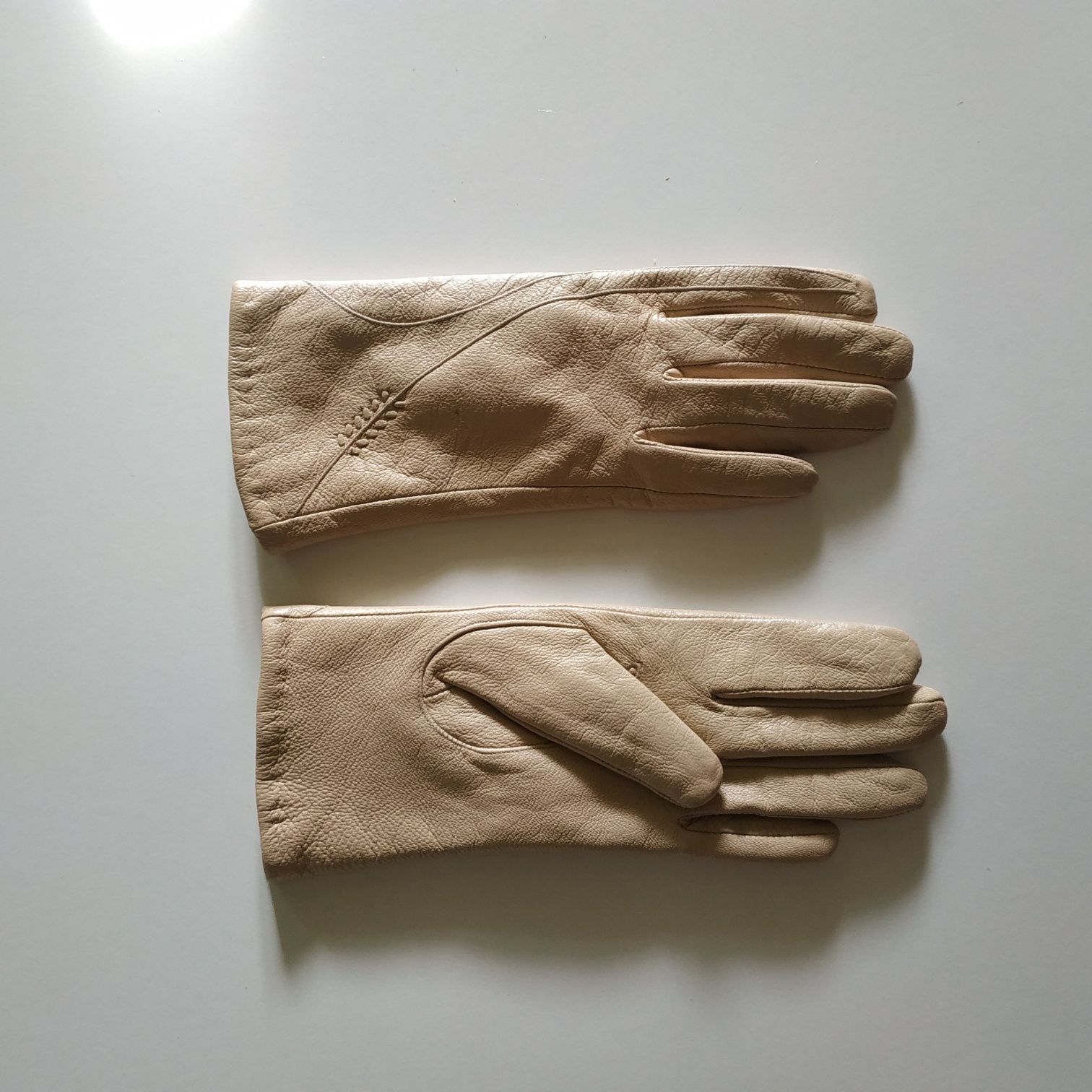 Шкіряні жіночі перчатки