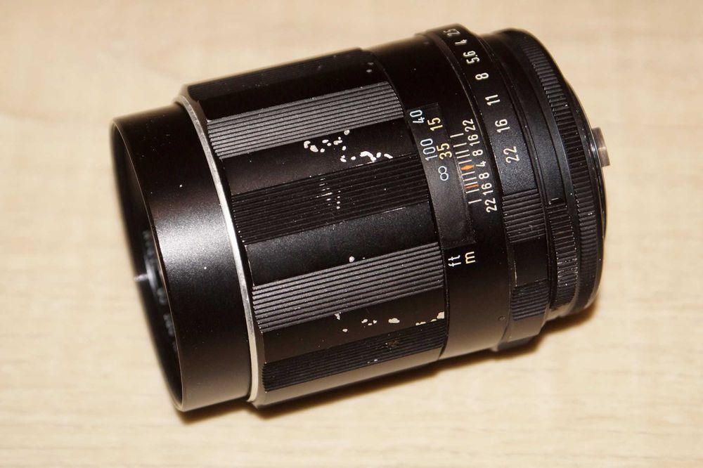 Super Takumar 135mm f/2.5 m42