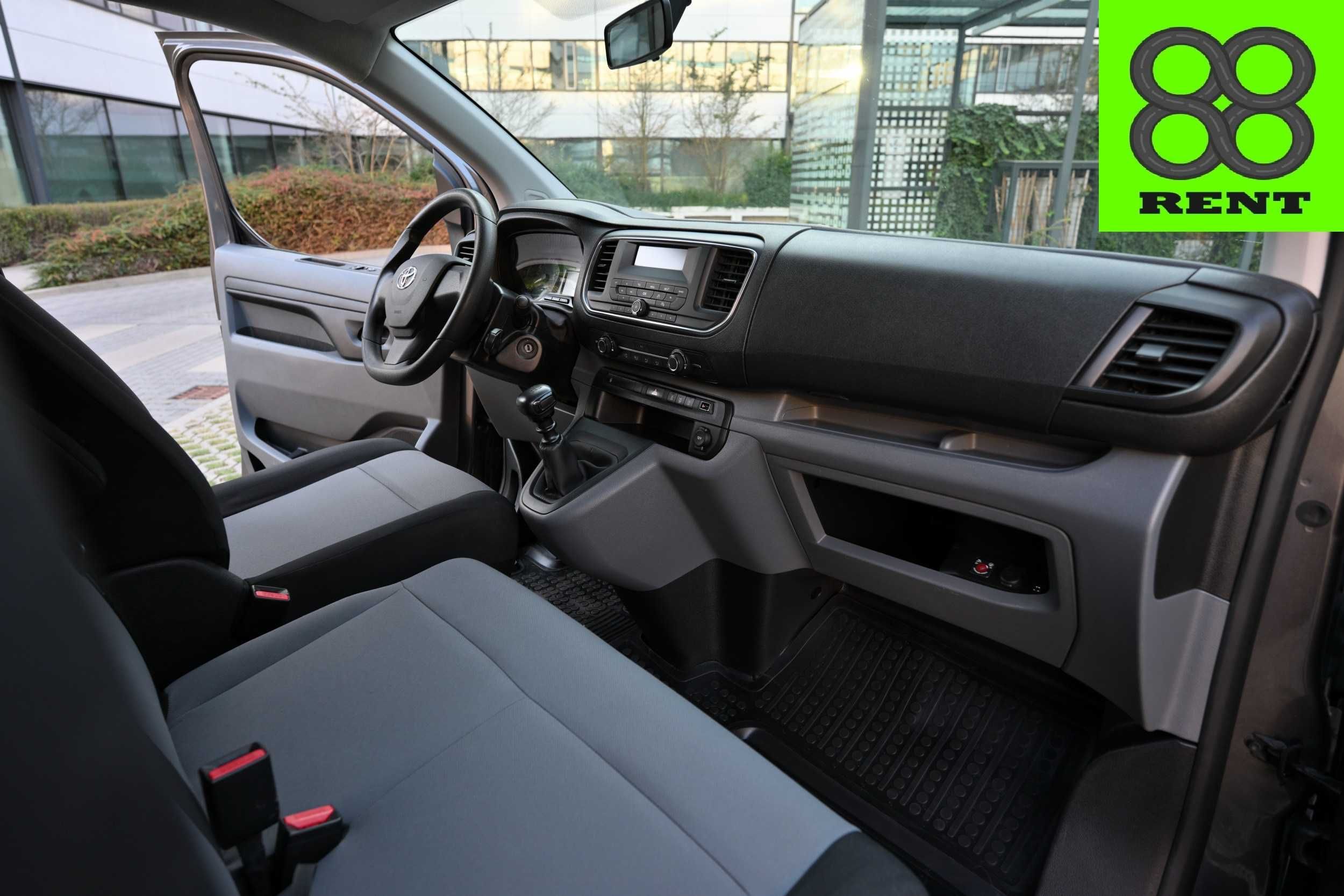 Wypożyczalnia busów i aut osobowych. Car for rent. Toyota Proace.