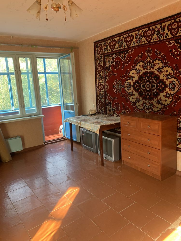 Продам 1 кімнатну квартиру на 23 вересня