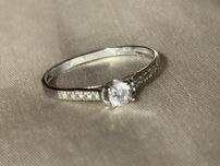 Pierścionek złoty próba 750 z diamentem 0.25 ct