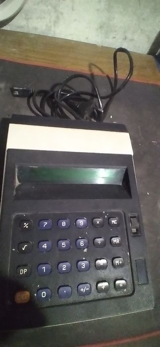 Sprzedam stary kalkkulator