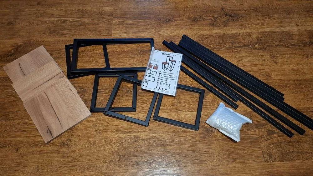 Kwietnik stojący metalowy LoftInspired MUNIR czarny loft industrialny