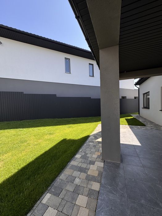 Продається сучасний. Новий будинок. Червениця. 135 м.кв.