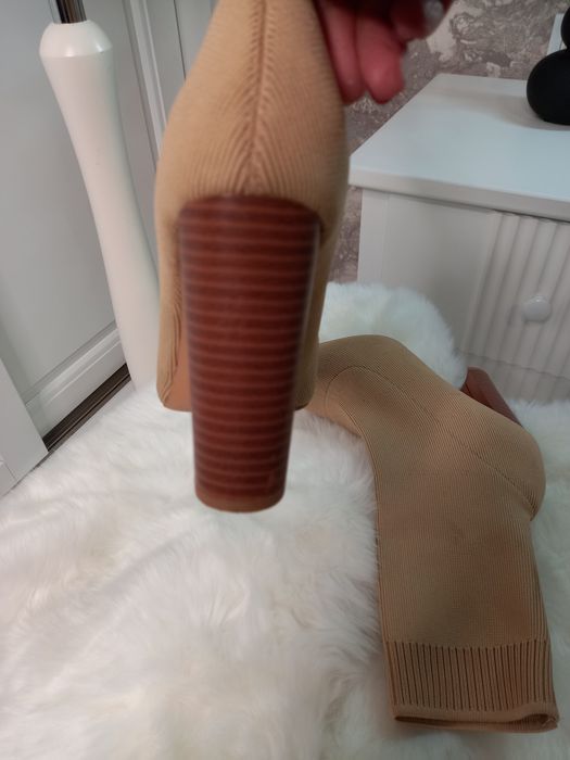 Чоботи напів чоботи, ботільони, чулок, носокжіночі стрейчові