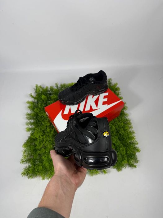 Кросівки Nike Air Max TN Black / чорні найк еір макс тн терраскейп