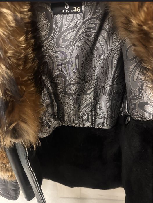 Теплюча Дублёнка шубка с шикарным богатым мехом