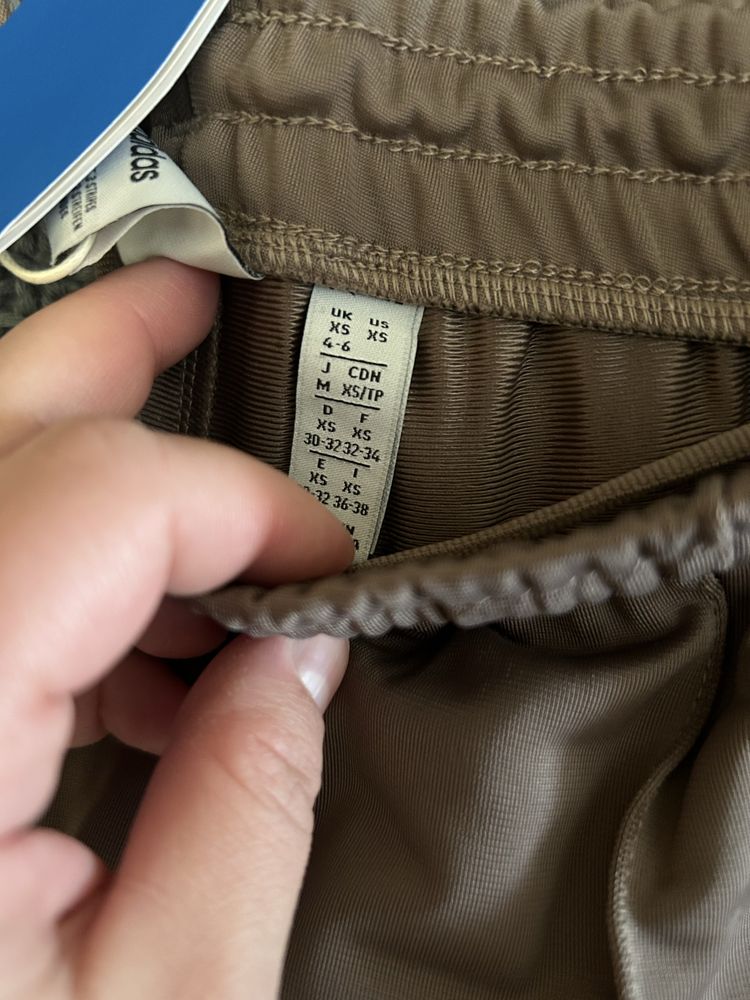 Жіночі ADIDAS original