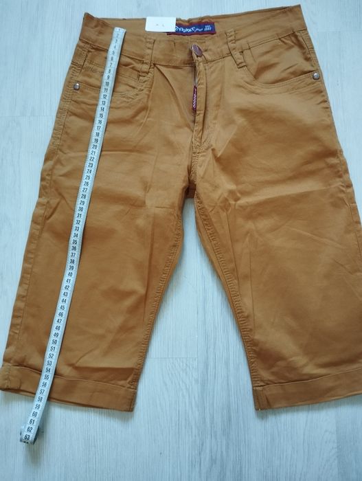 Вишиванка та шорти