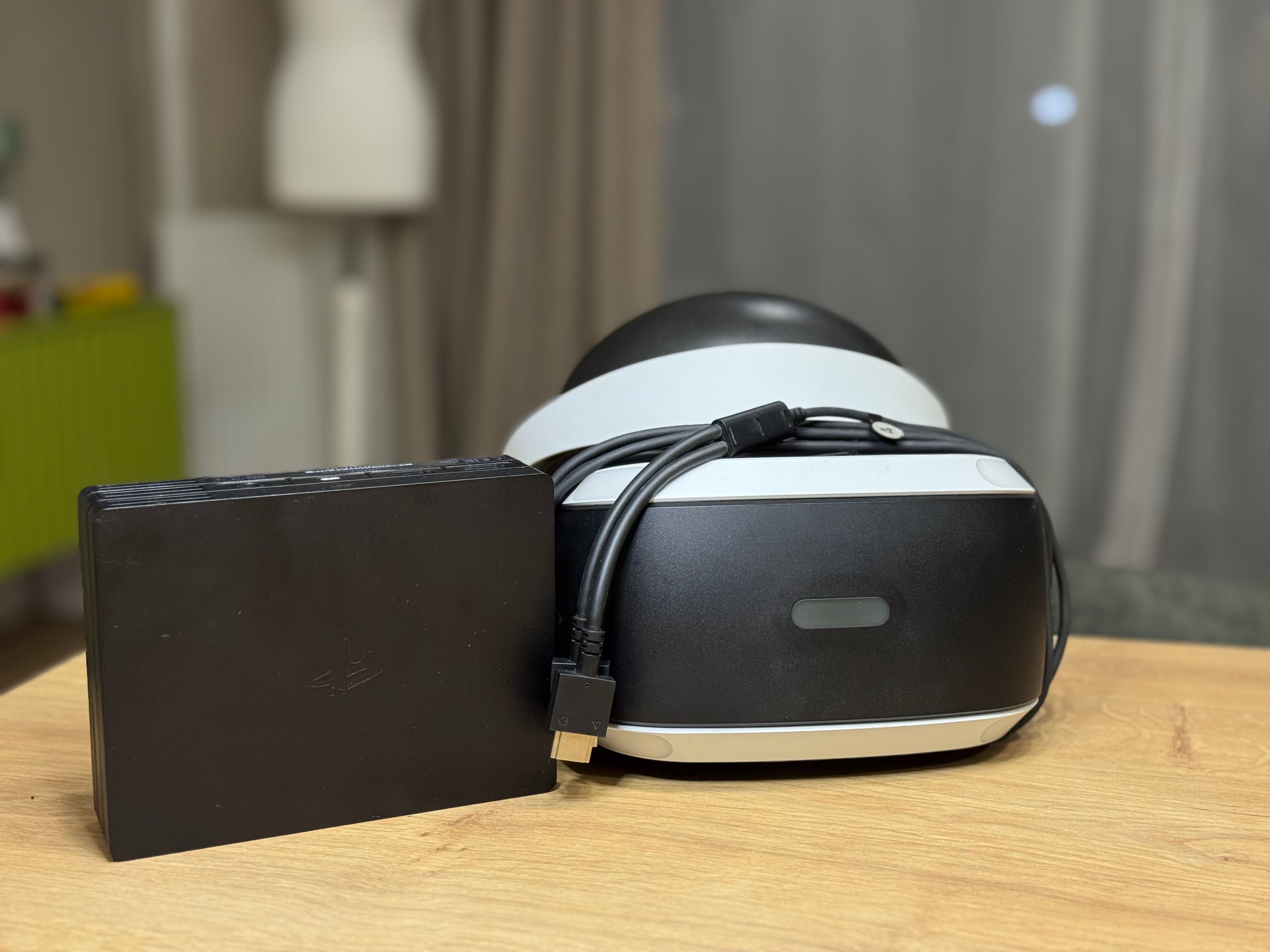 PSVR v1 + 2 motion controller stan bardzo dobry.