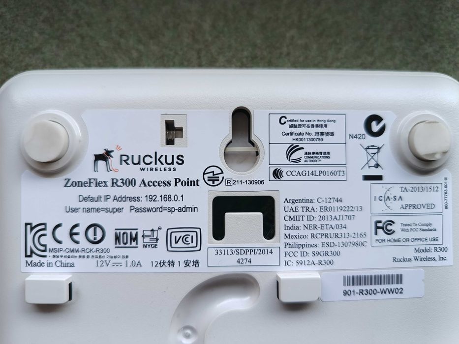 Ruckus ZoneFlex R300 Wi-Fi Access Point