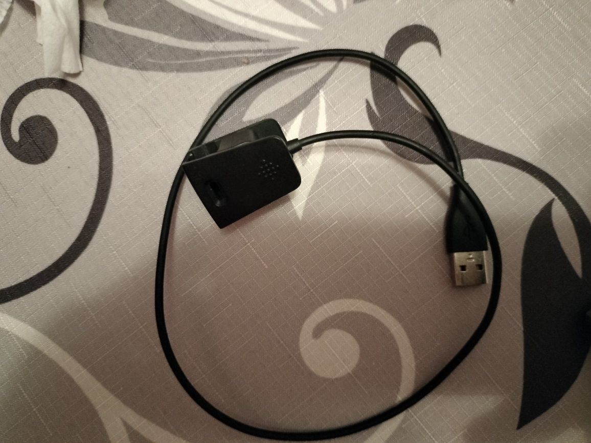 Fitbit - Charge 3