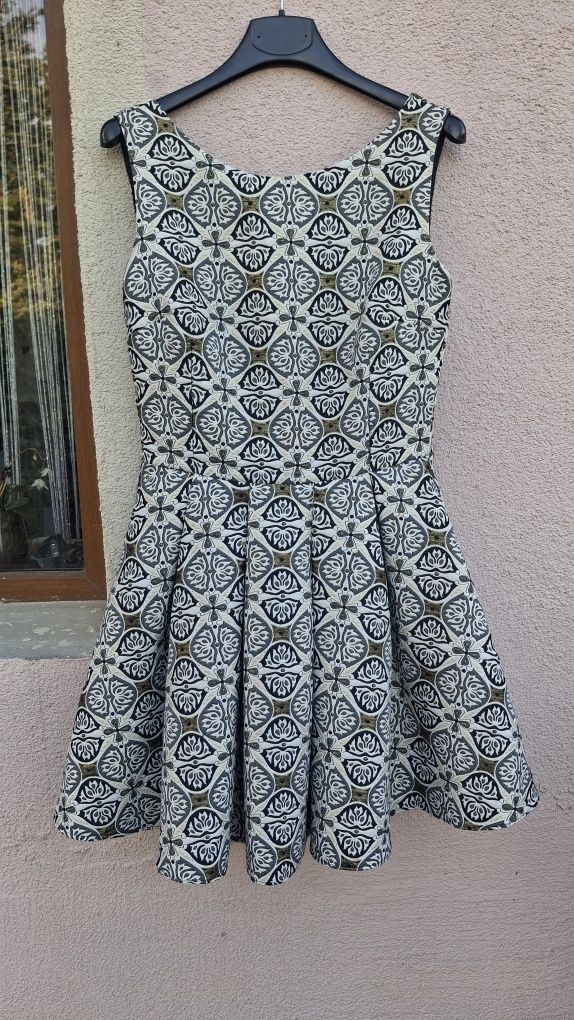 Sukienka rozmiar XS