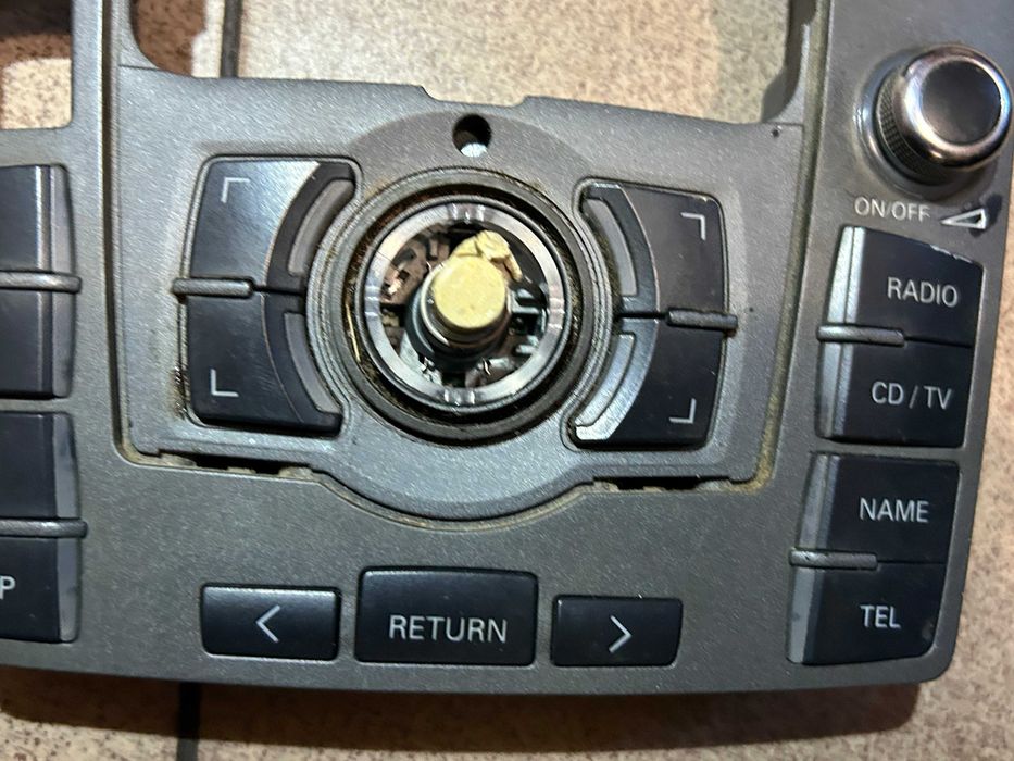 Panel sterowania radia menu audi a6 c6