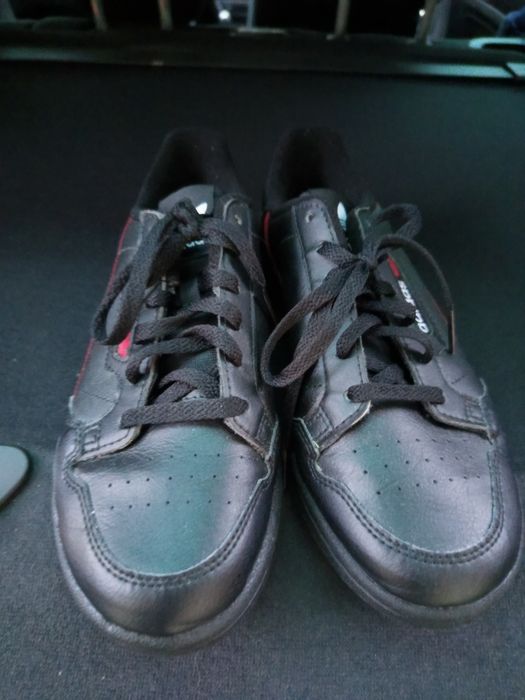 2 paresTênis Reebok e adidas de senhora