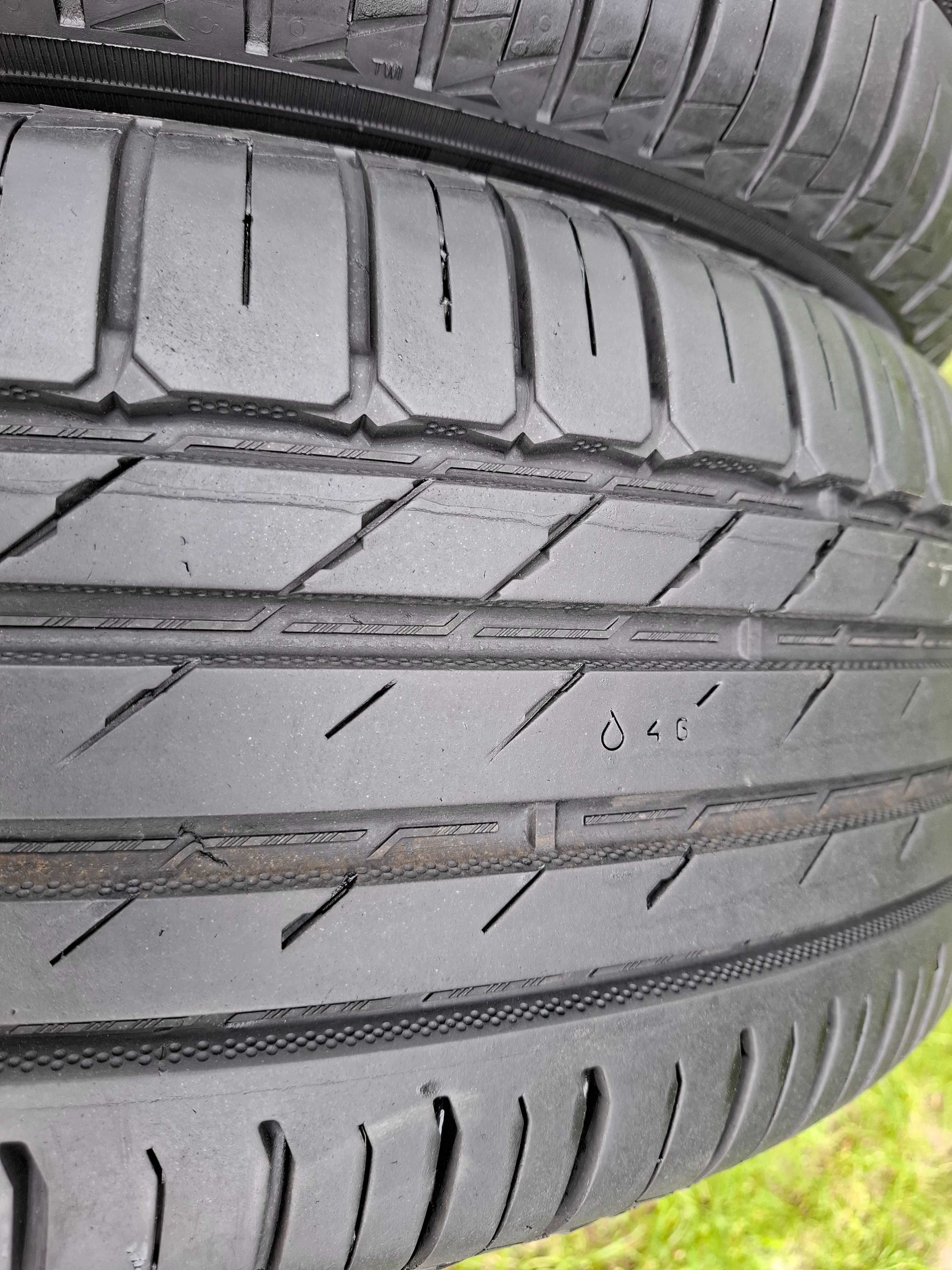 Opony Nokian 225 55 R  18