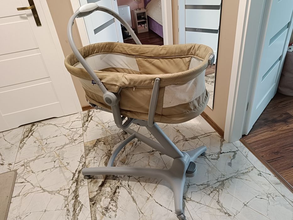 Baby Chicco CHICCO BABY HUG 4w1 Łóżeczko, leżaczek, krzesełko