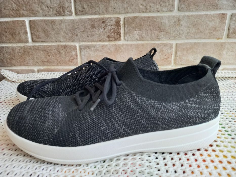 Женские кроссовки fitflop 39р