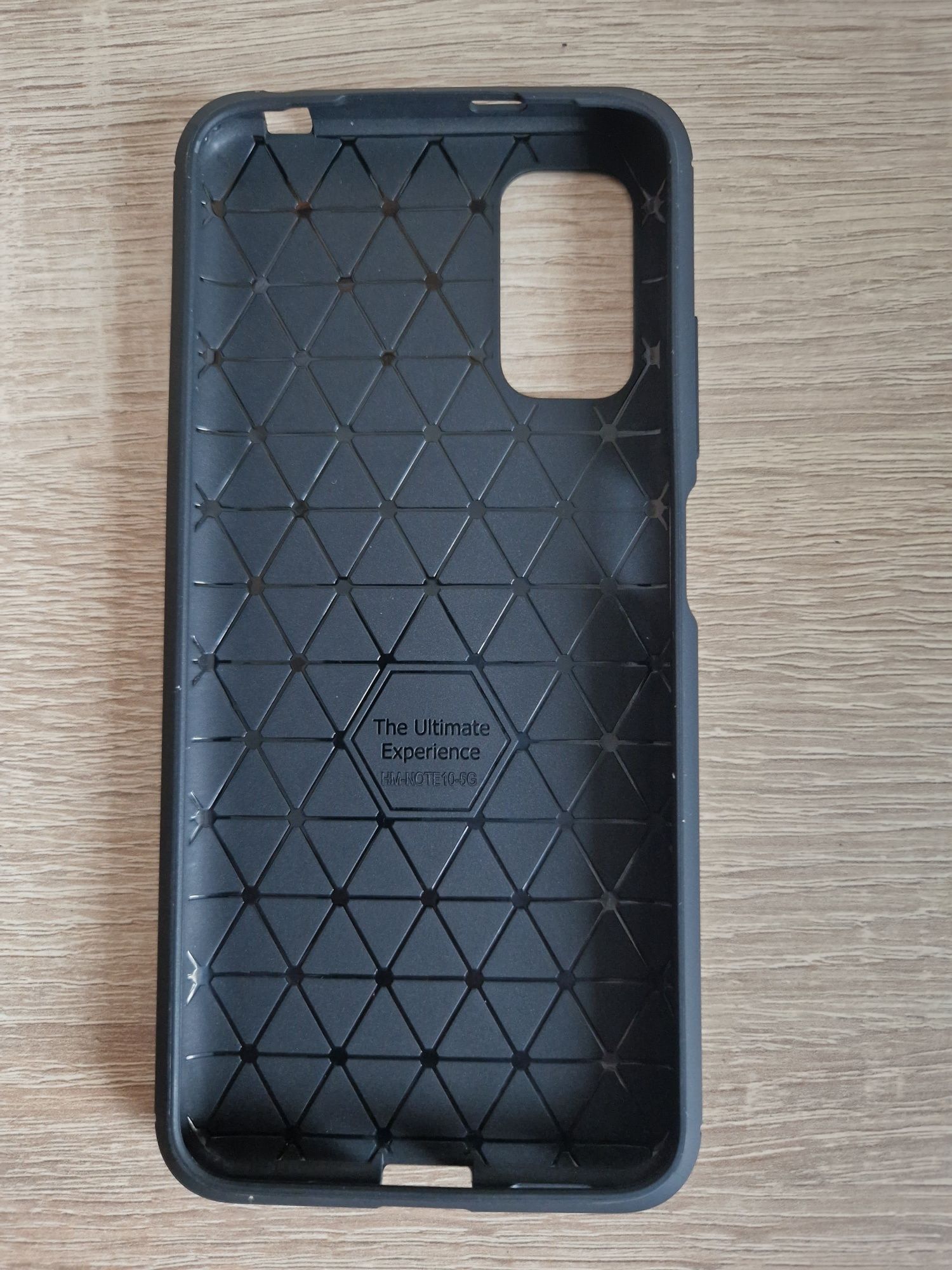 Etui Vennus Carbon Elite do Xiaomi Redmi Note 10 5G Czarny