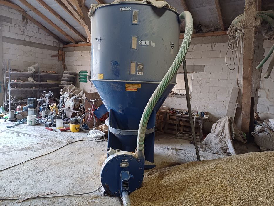 Mieszalnik Śrutownik ssaco-tłoczący 11KW Dozamech odolanów