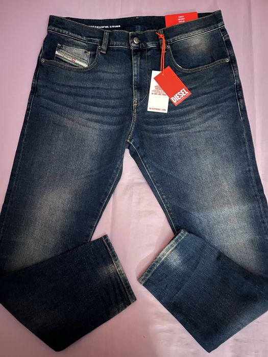 Wyprzedaż spodnie męskie Diesel.