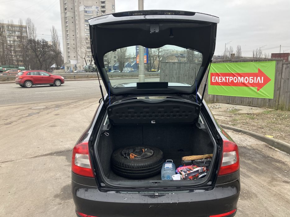 Продам шкоду а5 рестайл 2009 1,6 газ/бенз