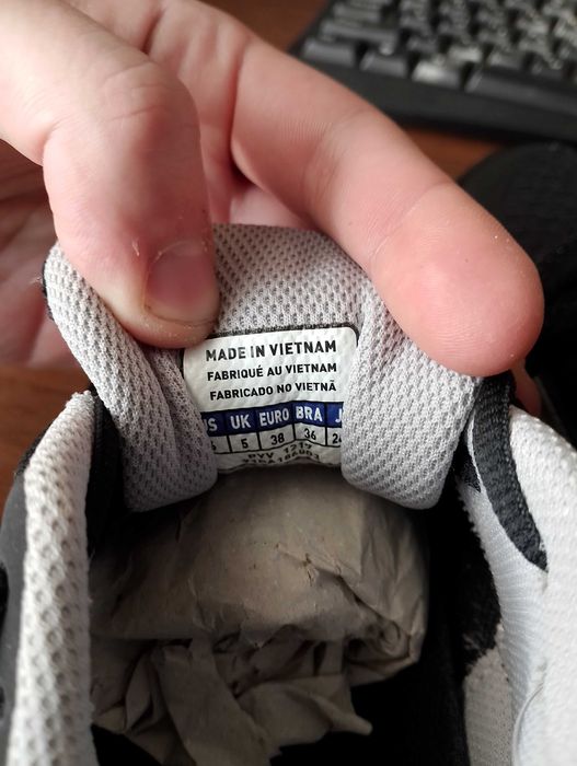 Кроссовки Mizuno (нові)