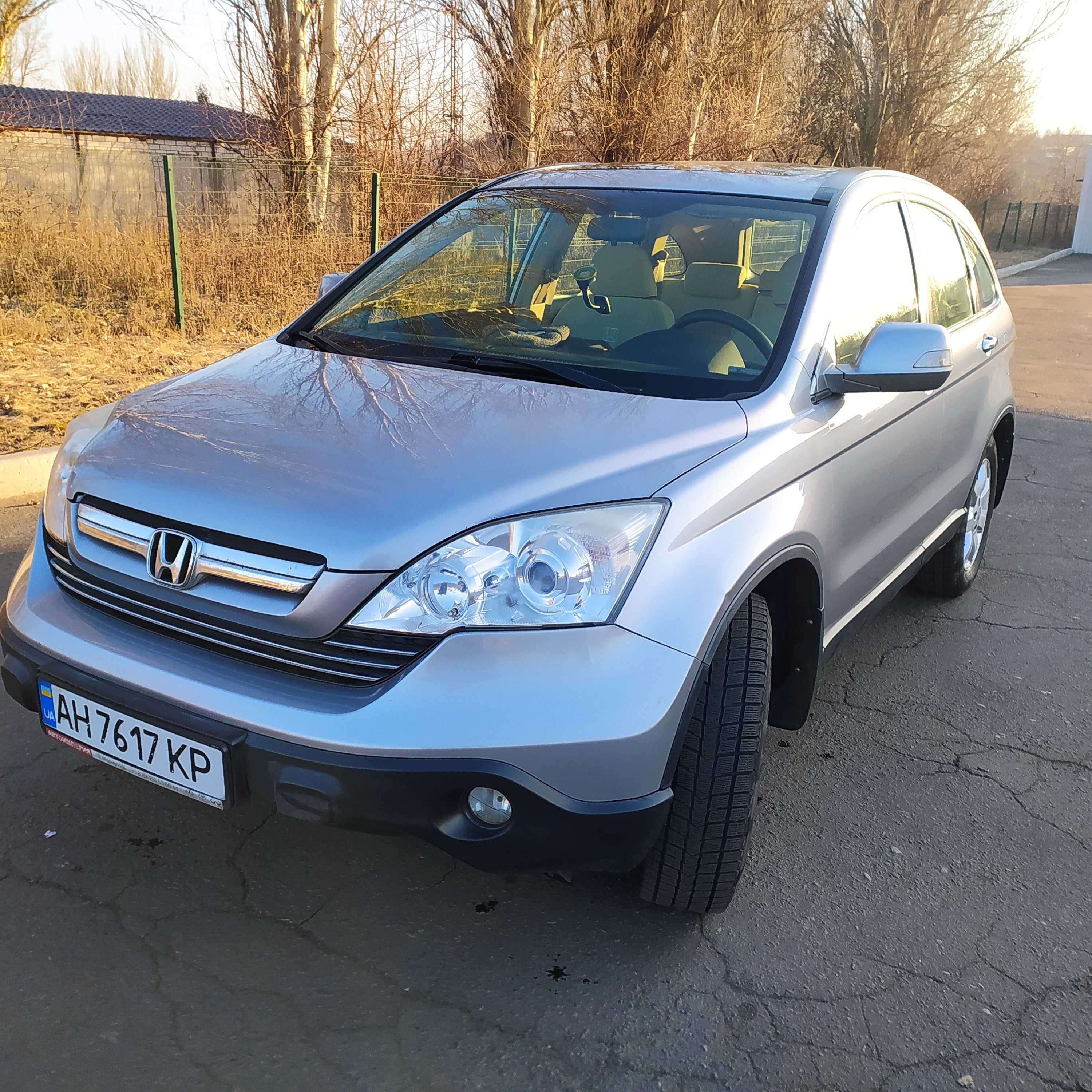 Продам Honda CR-V