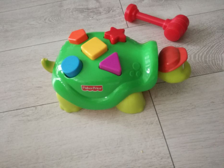 Żółw z młotkiem do wbijania klocków - fisher price