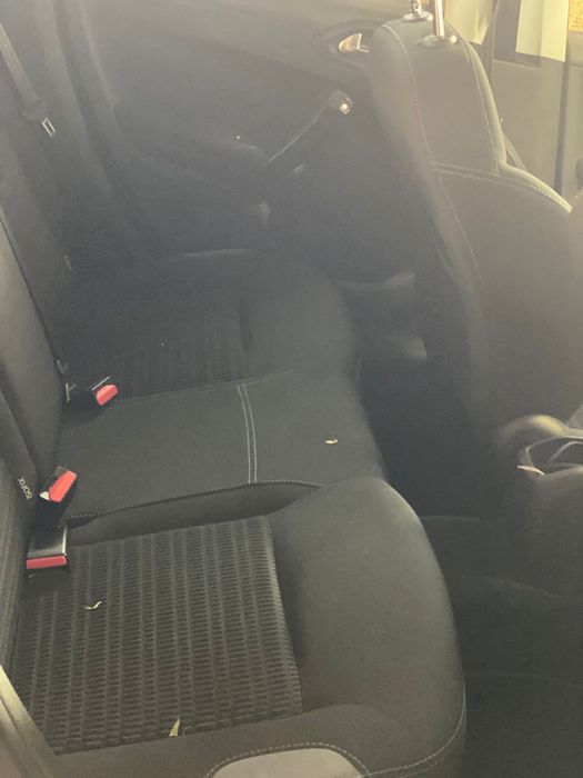 Peugeot 208 gt line 1.2