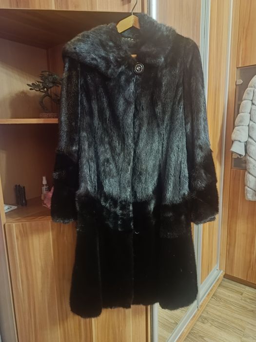 Продам шубу норковую