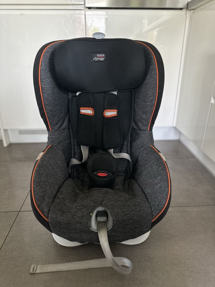 Fotelik samochodowy britax römer king II LS black series 9-18 kg