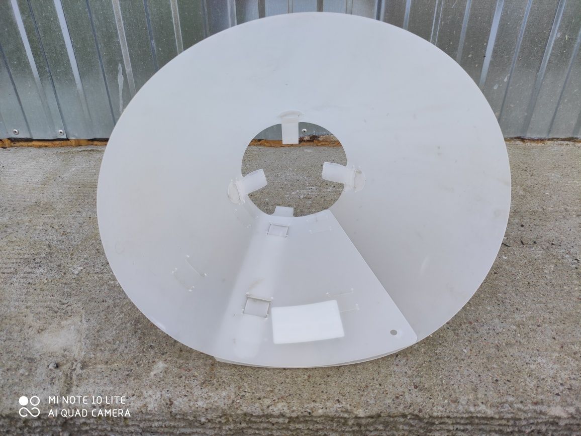 Plastikowy kołnierz ochronny dla psa Buster 20 cm