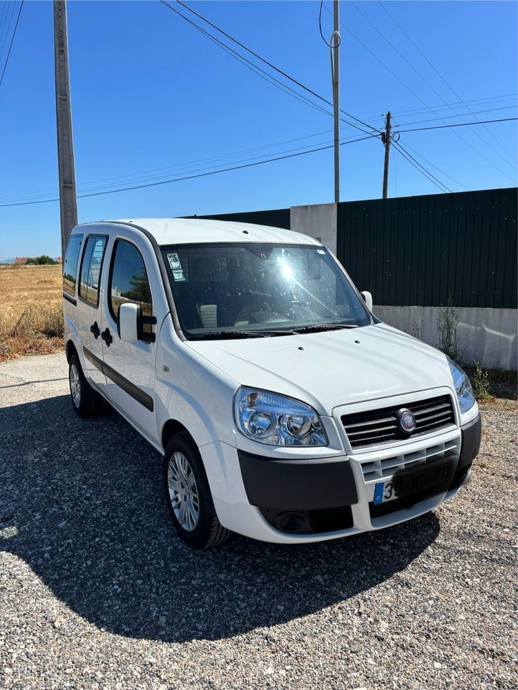 Vendo Fiat doblo 5 lugares diesel