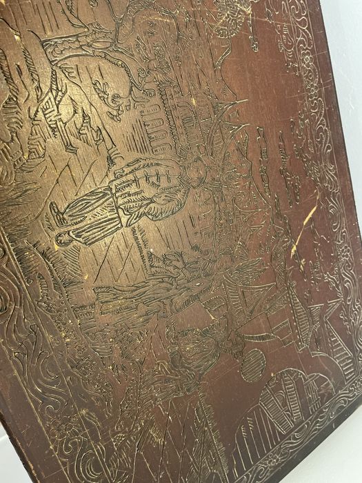 Arca antiga com desenho