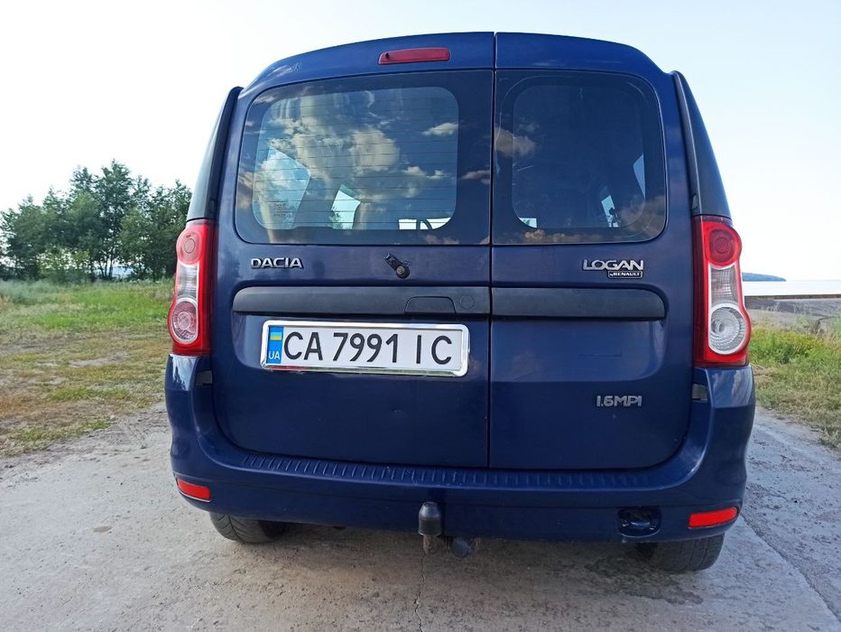 Продам Dacia logan mcv